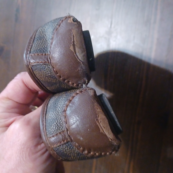 Shoes - Picture 3 of 3